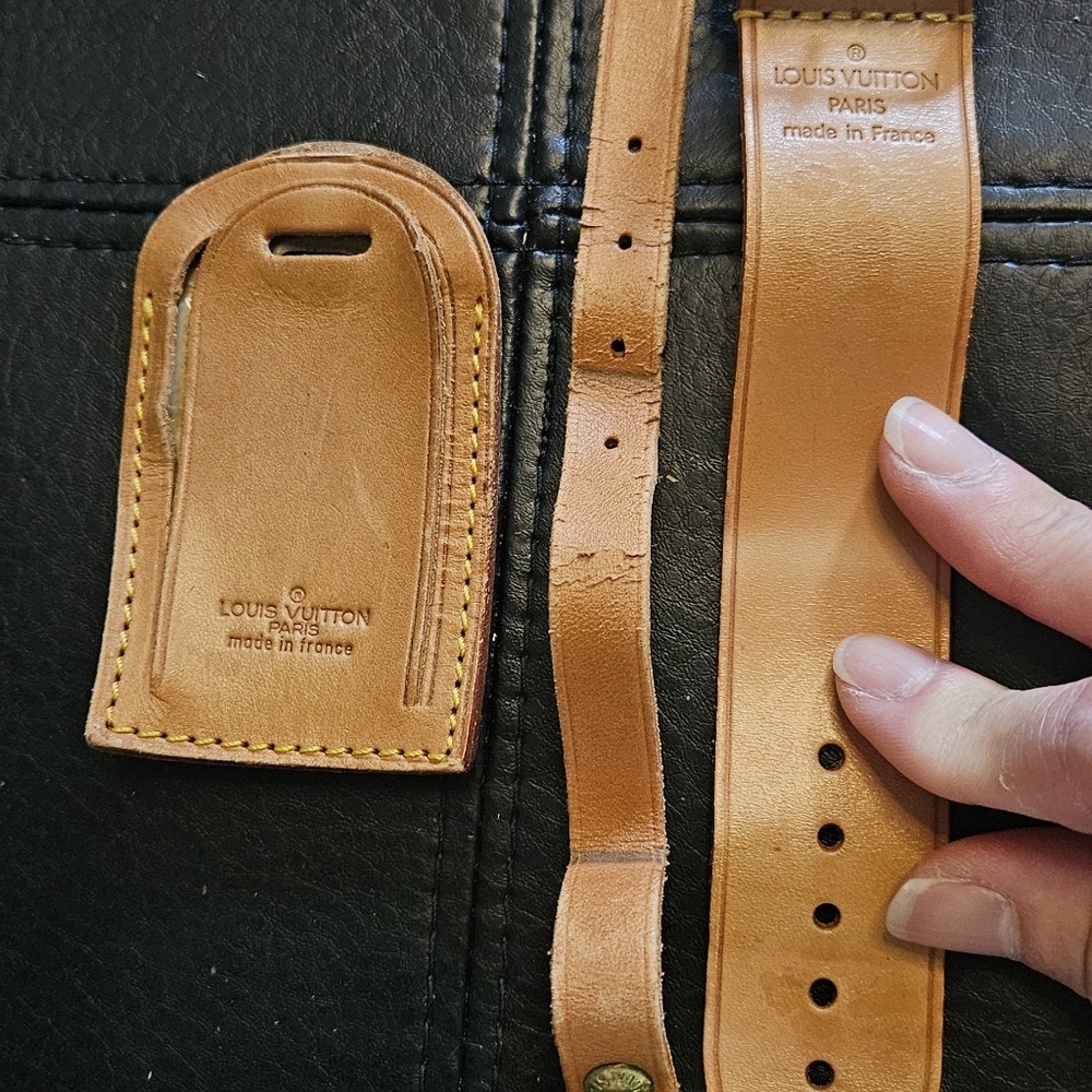 Authentic Louis Vuitton Tag Set - Picture 6 of 9